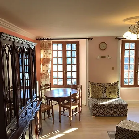 Familial House Dellac-mathieu In Mountain Village Cantal * Saint-Saturnin (Cantal)