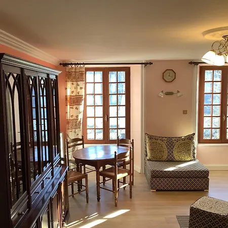 Familial House Dellac-mathieu In Mountain Village Cantal Saint-Saturnin (Cantal)